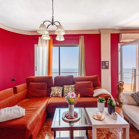 In With Stunning Sea Views, Cleaning Included Apartmán Radazul